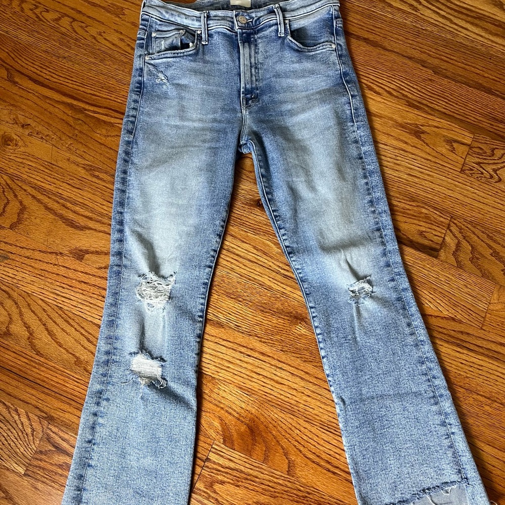 MOTHER The Insider Crop Fray Light Blue Ankle Jeans - Picture 9 of 12